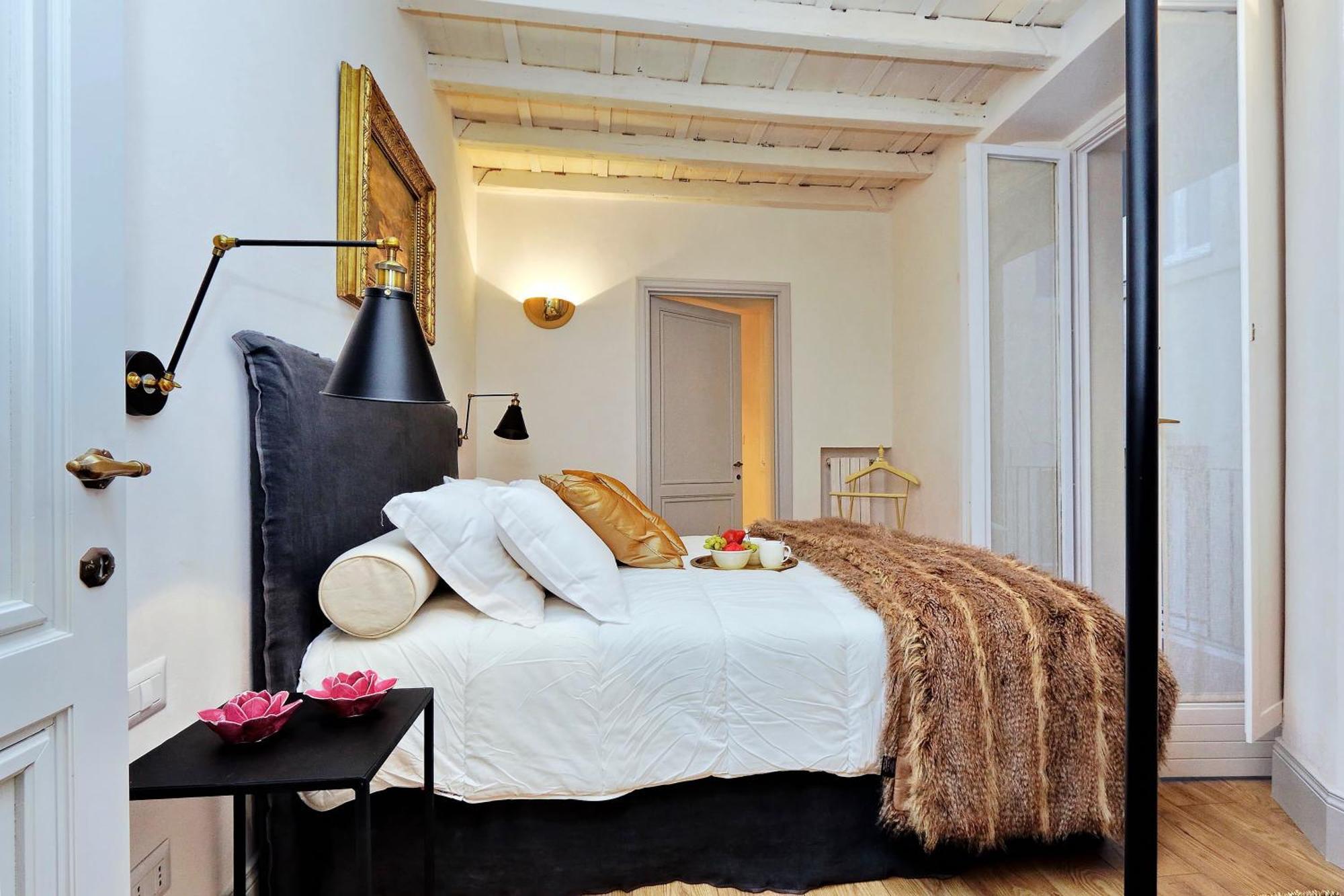 Luxury Charme Between Pantheon And Spanish Steps Roma Exterior foto